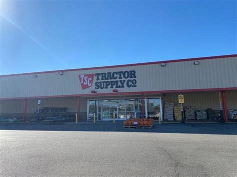 Tractor supply wichita falls - 4031 Sports Street, Wichita Falls. Open: 8:00 am - 7:00 pm 0.56mi. This page will supply you with all the information you need on Hobby Lobby Wichita Falls, TX, including the business hours, store address, customer experience and more beneficial info. 